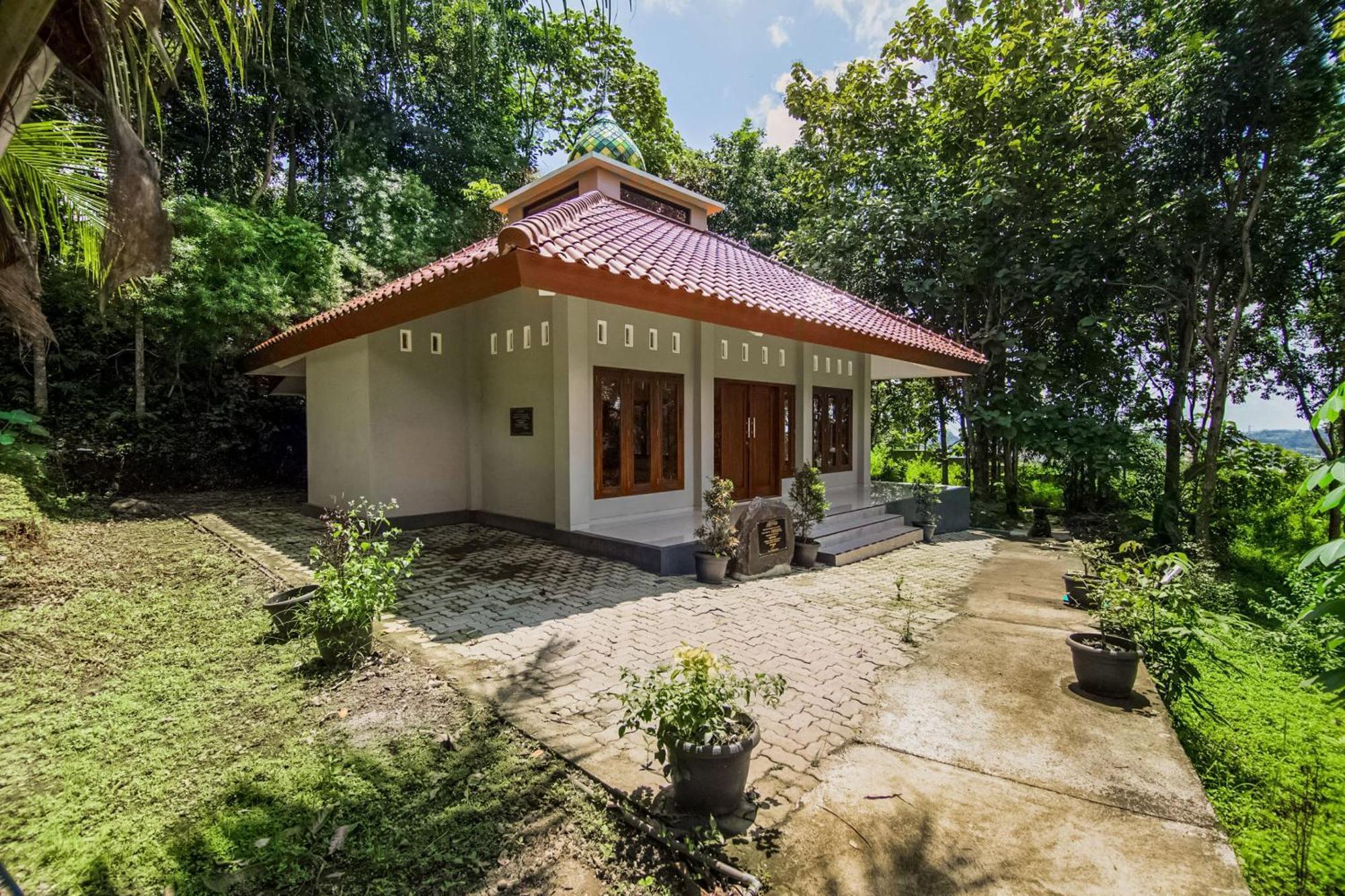 Wisma Langen Werdhasih Semarang Exterior photo