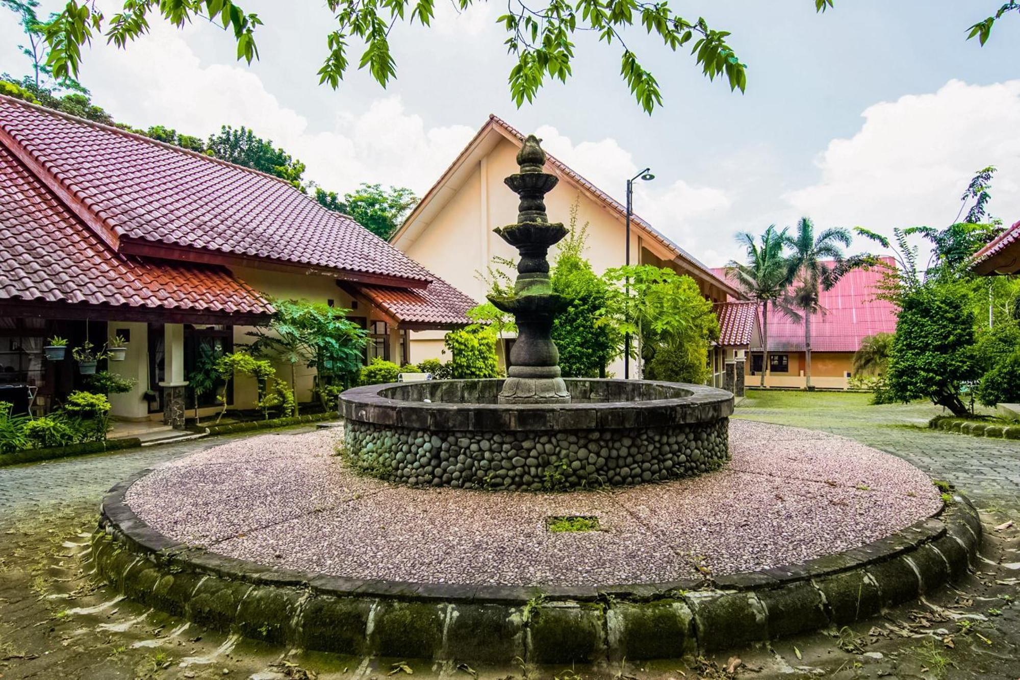 Wisma Langen Werdhasih Semarang Exterior photo